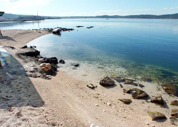 Appartement With A Parking Space Seget Donji, - 11171