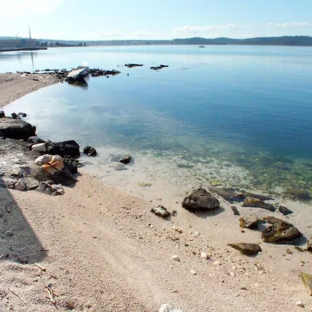 Apartman With A Parking Space Seget Donji, - 11171