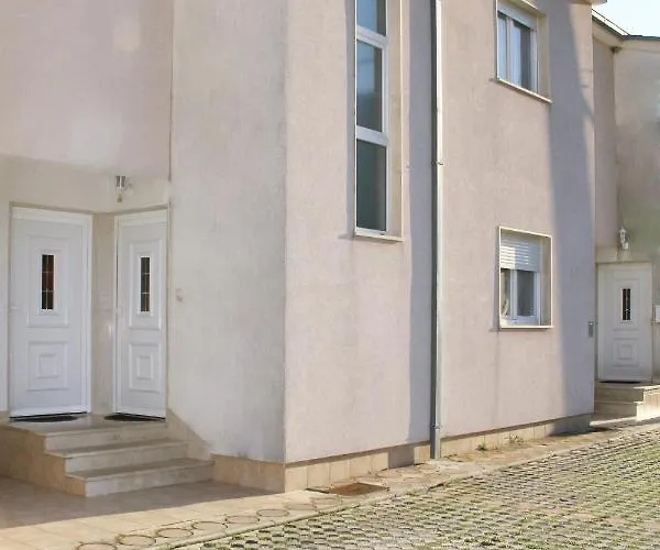 Apartment With A Parking Space Seget Donji, - 11171 *